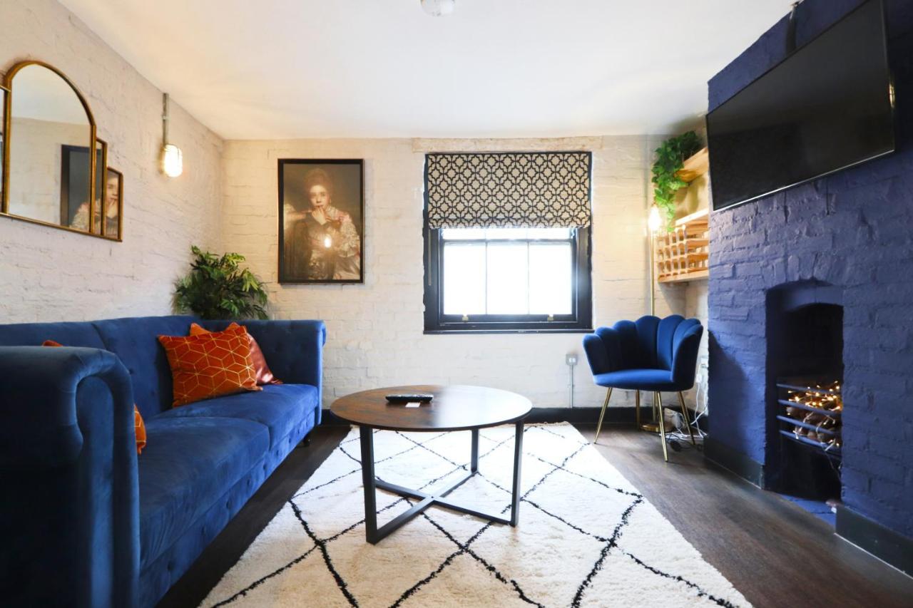 Quirky And Cool Christmas Steps 2 Bed Apartment Bristol Exterior photo